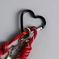 Брелок на карабине кожзам, текстиль "Сердце с цветком" бордо, с узлом, с зеркалом 26х7х2