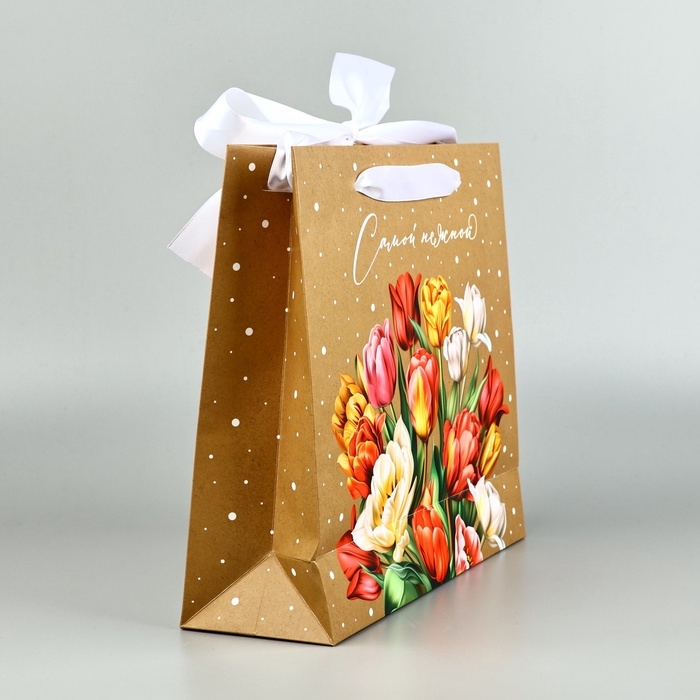 Пакет ламинированный с лентой &laquo;Самой нежной&raquo;, M 30 &times; 9 &times; 26 см