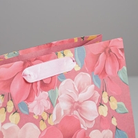 Пакет подарочный крафтовый вертикальный, упаковка, &laquo;С Праздником Весны!&raquo;, ML 23 х 27 х 11,5 см