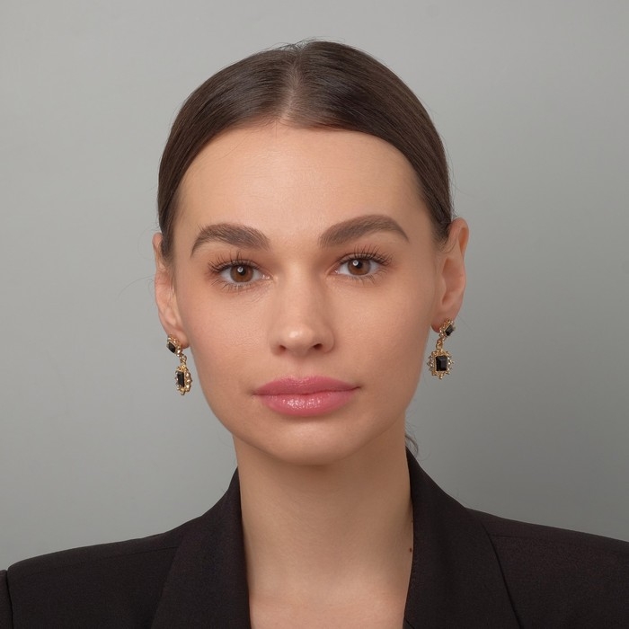 Серьги со стразами &laquo;Ажур&raquo; дуэт, цвет чёрный в золоте