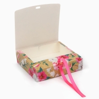 Коробка подарочная, упаковка, «Цветущего счастья», 20 х 18 х 5 см Коробка подарочная, упаковка, «Цветущего счастья», 20 х 18 х 5 см