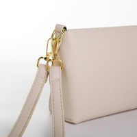 Сумка женская кросс-боди на молнии, цвет молочный Сумка женская кросс-боди на молнии, цвет молочный