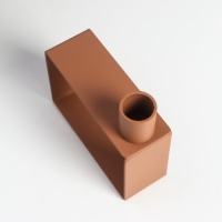 Подсвечник металл на 1 свечу "Строгие линии" свеча d=2 см розовый 10,2х4х11 см Подсвечник металл на 1 свечу "Строгие линии" свеча d=2 см розовый 10,2х4х11 см