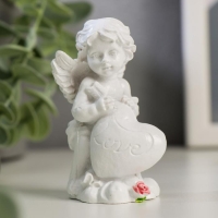 Сувенир полистоун "Белоснежный ангел с сердцем" МИКС 7,7х5х3,7 см Сувенир полистоун "Белоснежный ангел с сердцем" МИКС 7,7х5х3,7 см