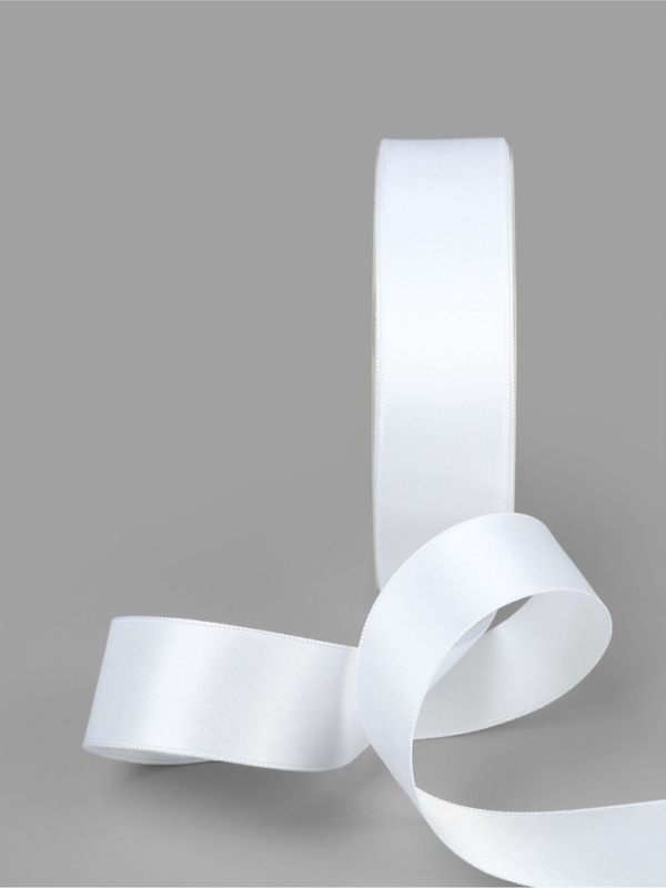 Лента атласная двухсторонняя №0029 25мм*25&plusmn;1м белый TR