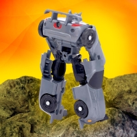 Робот «Автобот», трансформируется Робот «Автобот», трансформируется