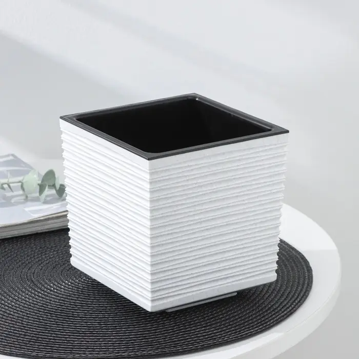 Кашпо со вставкой &laquo;Стиль&raquo;, 1,5 л, цвет мрамор