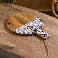 Доска разделочная круглая "Васильки" дерево манго 36х28 см