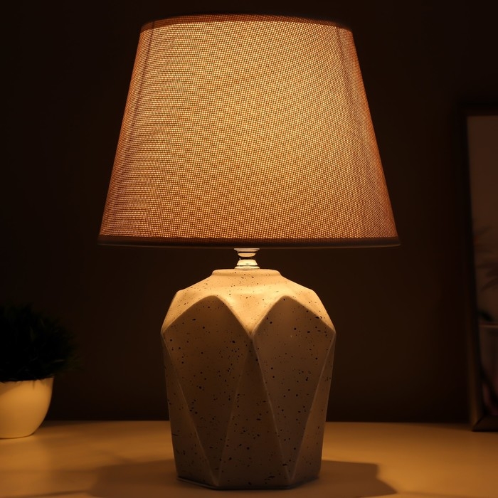 Настольная лампа Настольная лампа "Аурика" Е14 40Вт серый 22х22х34см