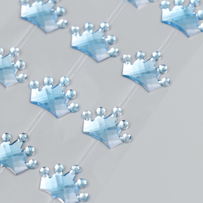 Наклейка пластик стразы Наклейка пластик стразы "Короны" 6,9х31,2 см