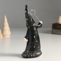 Сувенир полистоун держатель д/записок "Дед Мороз в чёрном наряде в горох" 8,1х5,3х18,2 см