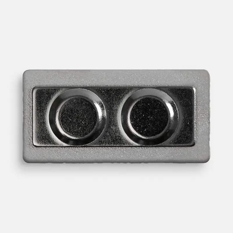 Значок Magnet Matto, серебристый глянцевый