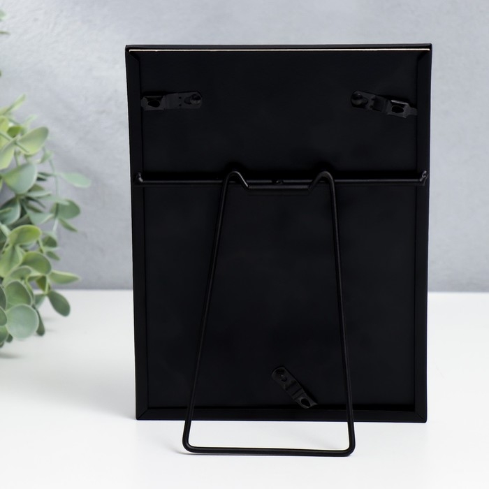 Фоторамка металл на 1 фото 10х15 см Фоторамка металл на 1 фото 10х15 см "Лофт. Преломление углов" чёрная, паспарту 20х15х3 см