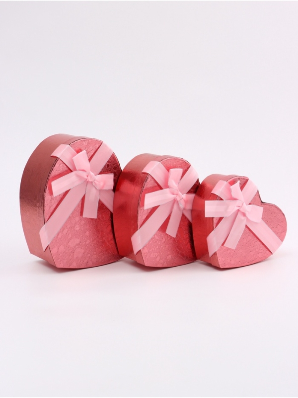 Набор коробок 3 в 1 сердца 22 х 20 х 9;  18.5 х 17 х 7.5; 1 6 х 14 х 6 см