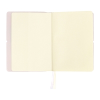 Ежедневник недатированный A5 136 листов deVENTE. Jane, мягкая обложка пвх, резинка, перфорация, ляссе, блок 70, сиреневый Ежедневник недатированный A5 136 листов deVENTE. Jane, мягкая обложка пвх, резинка, перфорация, ляссе, блок 70, сиреневый