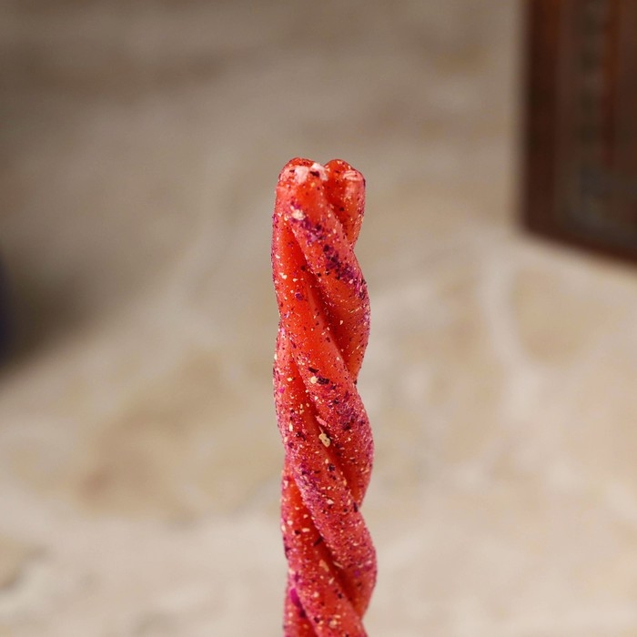 Свеча-скрутка Свеча-скрутка "Влечение партнера" с розой, семенами укропа и пачули, 16х1,2 см, красный