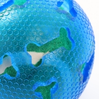 Мяч для собак "Двойное удовольствие", TPR+войлочный мяч, 7,6 см Мяч для собак "Двойное удовольствие", TPR+войлочный мяч, 7,6 см