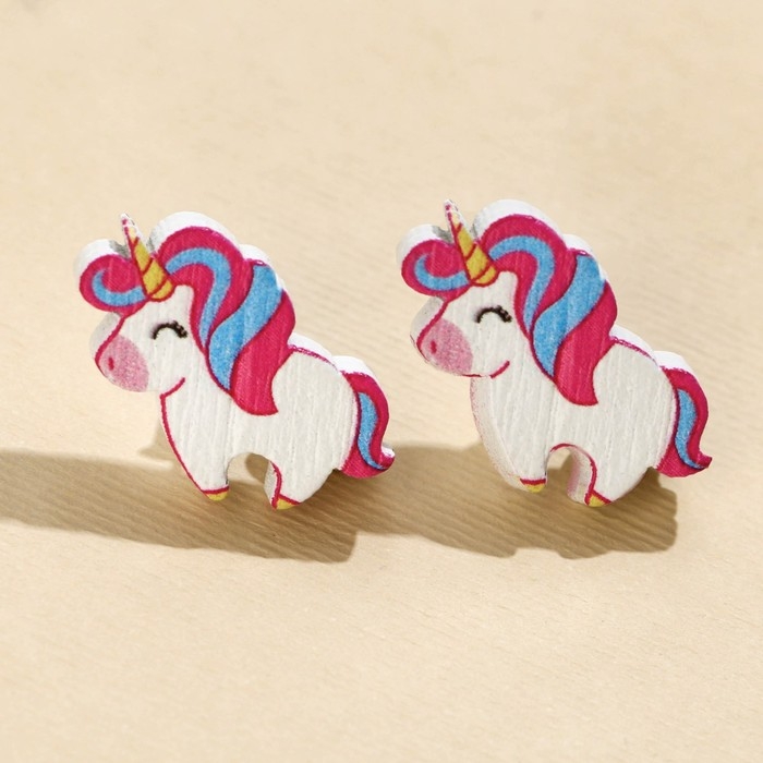 Серьги &laquo;Единорог&raquo; гвоздики, 6х9 см