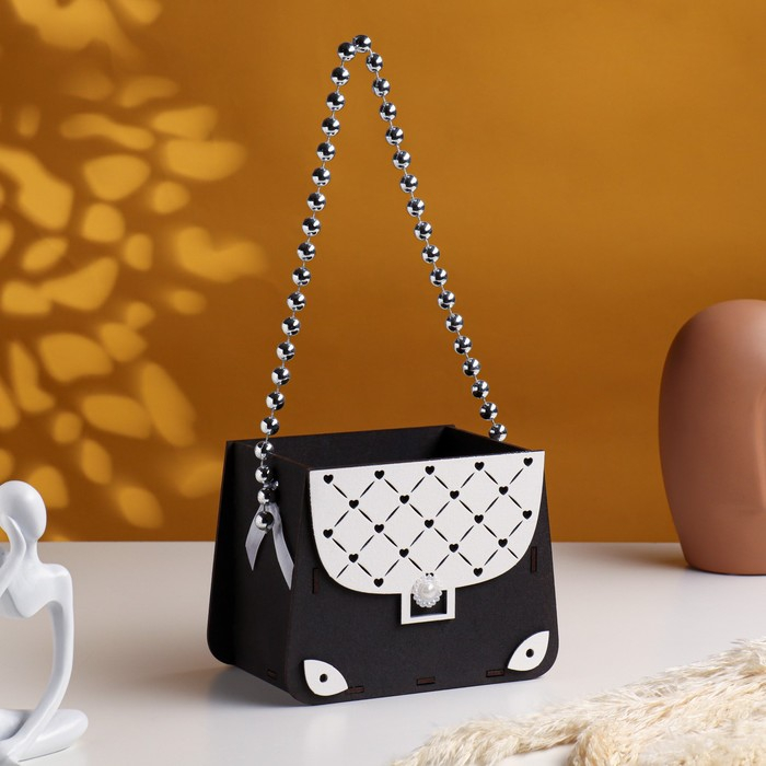 Кашпо деревянное 15,5х10х12 см Кашпо деревянное 15,5х10х12 см "Сумочка", эбеновое дерево-белый