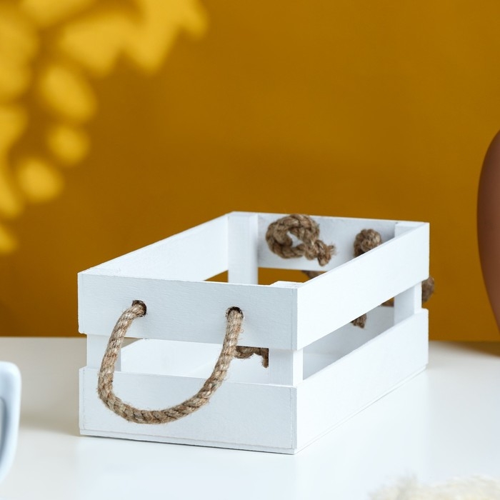 Кашпо деревянное 24.5×13.5×9 см Кашпо деревянное 24.5×13.5×9 см "Двушка Лайт" реечное, ручка верёвка, белый Дарим Красиво