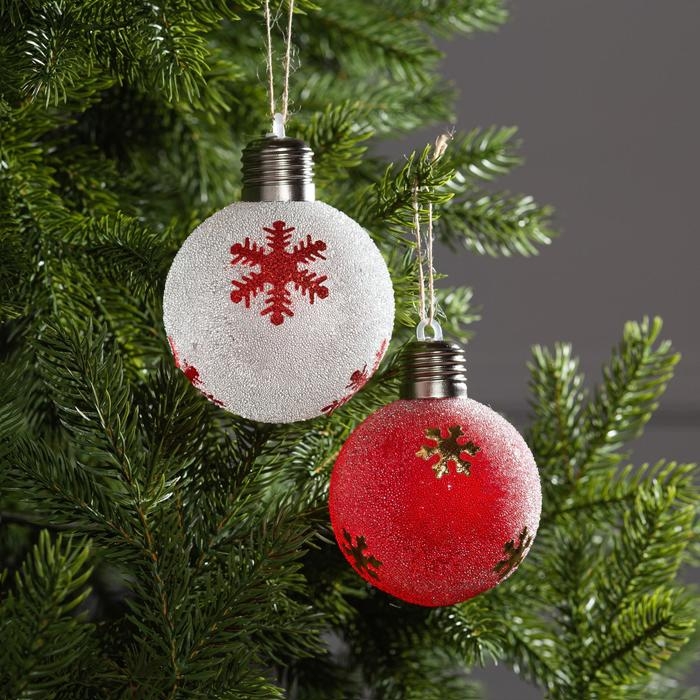 Набор ёлочных шаров &laquo;Снежинки&raquo; 2 шт., батарейки, 1 LED, свечение тёплое белое