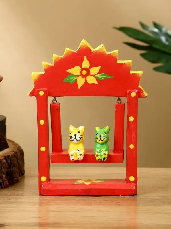 Сувенир "Зайки на качелях" дерево 10х3,5х15 см, цв. красный