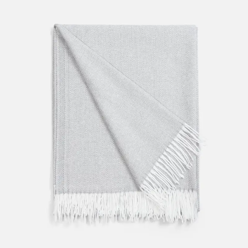 Плед &laquo;Гирвас&raquo;, светло-серый