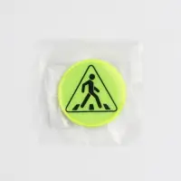 Светоотражающий значок &laquo;Пешеходный переход&raquo;, d=3 см, жёлтый