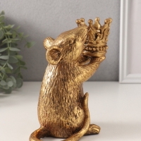 Подсвечник полистоун на 1 свечу "Мышка с короной в руках" золото 15,5х8х15,5 см