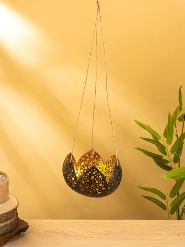 Подсвечник подвесной из кокоса &laquo;Бутон&raquo;, 14&times;14&times;10 см, чёрно-золотой