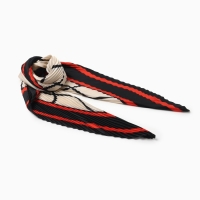 Плиссированный женский платок MINAKU, 70*70, цв.черный Плиссированный женский платок MINAKU, 70*70, цв.черный