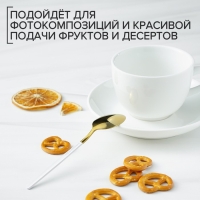 Ложка чайная из нержавеющей стали Magistro &laquo;Блинк&raquo;, 15,5&times;2,8 см, белая ручка, на подвесе, цвет золотой