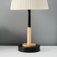 Светильник настольный "Дипломат" 1х40Вт Е27 черный/бежевый 22,5х22,5х39,5см