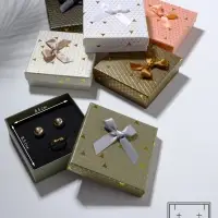 Коробочка подарочная под набор &laquo;Треугольники&raquo; блестящие, 9&times;9 (размер полезной части 8,5&times;8,5см), цвет МИКС