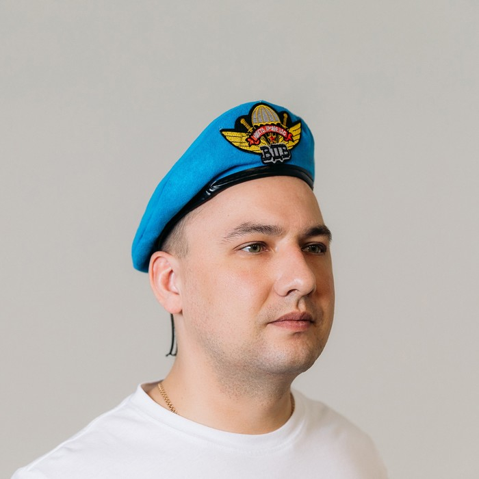 Берет &laquo;Никто, кроме нас&raquo;