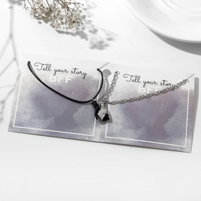 Кулоны &laquo;Неразлучники&raquo; на магните, рукопожатие, цвет чёрно-серебряный, 52 см