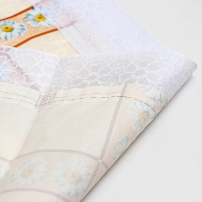 Скатерть на нетканой основе многоразовая с кружевом «Колорит», 135×200(+/-5) см, цвет микс Скатерть на нетканой основе многоразовая с кружевом «Колорит», 135×200(+/-5) см, цвет микс