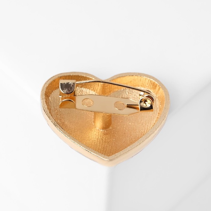 Брошь &laquo;Сердце&raquo; кардиограмма, цвет красно-белый в золоте