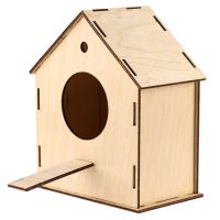 Деревянный скворечник - кормушка для птиц, закрытая