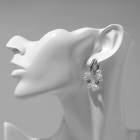 Серьги со съёмным элементом &laquo;Трансформер&raquo; клевер-сердце, цвет бело-бежевый в серебре