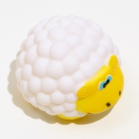 Игрушка пищащая "Барашек", 8 х 6 см, белая Игрушка пищащая "Барашек", 8 х 6 см, белая