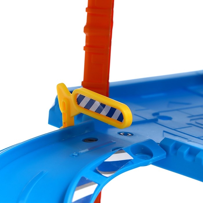 Парковка «Полицейский участок», с металлическими машинками и вертолётом Парковка «Полицейский участок», с металлическими машинками и вертолётом