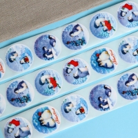 Новый год. Наклейки в рулоне "Пингвины", 500 шт, 3,8 х 3,8 см