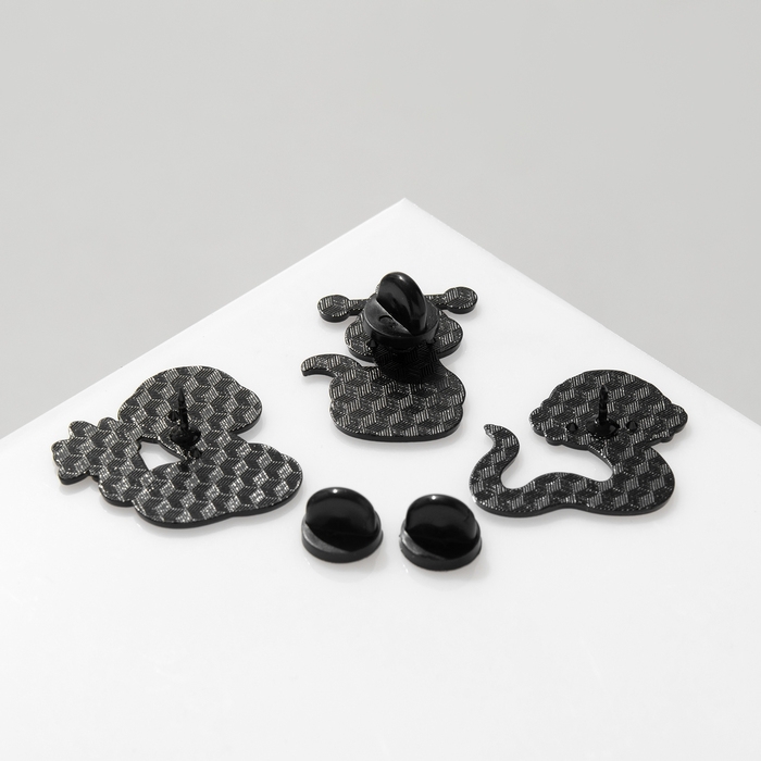 Набор значков (3 шт.) &laquo;Змейки&raquo;, цвет розовый в чёрном металле