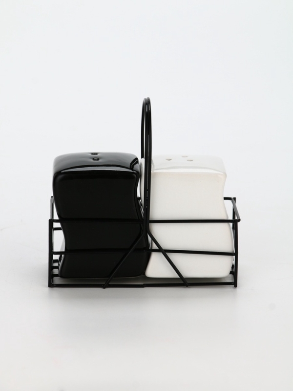 Набор для специй на подставке Дорого внимание &laquo;Зайки&raquo;, 2 шт