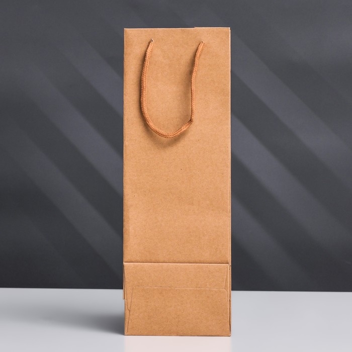 Пакет под бутылку с пластиковым окном 12,5 × 8,5 × 36 см, крафт Пакет под бутылку с пластиковым окном 12,5 × 8,5 × 36 см, крафт