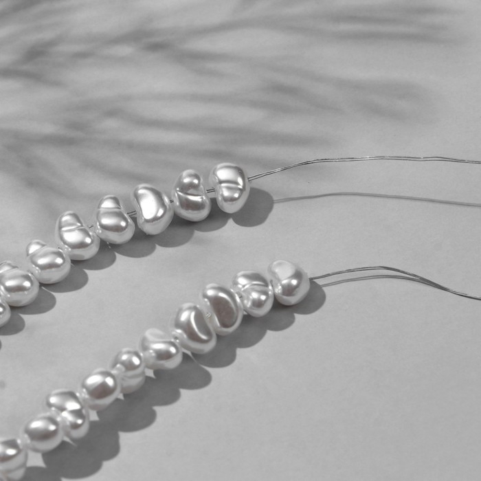 Бусины пластиковые на нити &laquo;Жемчуг&raquo; 1&times;0,7&times;0,3 см, (набор 110 шт.), цвет белый