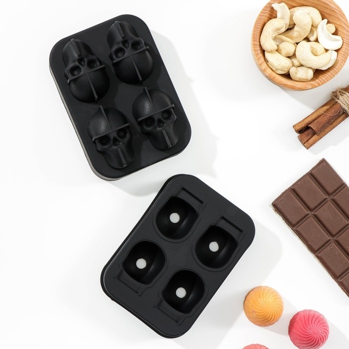Форма для льда &laquo;Череп&raquo;, силикон, 11&times;8&times;4,5 см, 4 ячейки (4,4&times;2,7 см), цвет чёрный