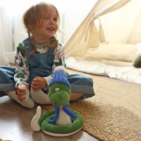 Новый год! Мягкая игрушка &laquo;Змей Сёма&raquo;, в синей шапке, 20 см