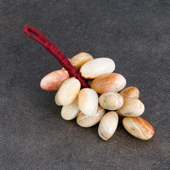 Сувенир  &laquo;Виноград&raquo;, 13 ягод, оникс